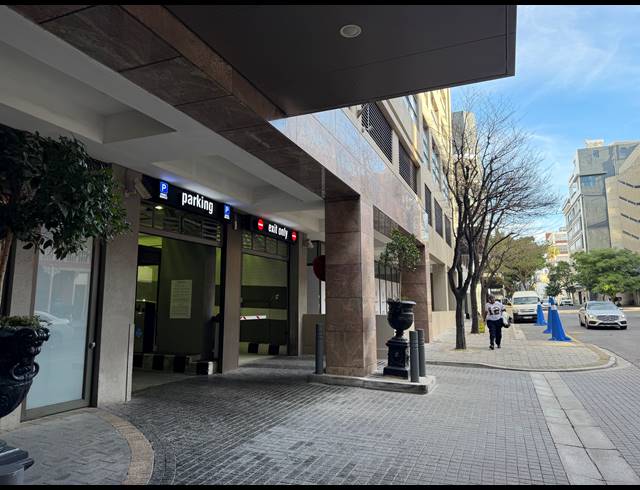 312M² BUILDING TO LET IN CAPE TOWN CITY CENTRE